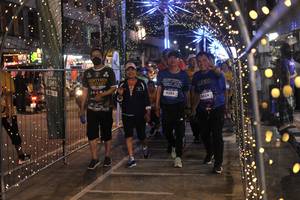 BIB: 4385, 36243
                            <button type="button" onclick="openModal(26274676)" class="btn btn-primary btn-sm float-right btn-popup" data-toggle="modal" data-target=".modal-high-quality">
                        <i class="fas fa-shopping-cart"></i> Add to Cart
                    </button>
                                            <button type="button" onclick="isThisMe(26274676, true)" class="btn btn-success btn-sm float-right btn-popup btn-isme hidden" data-toggle="tooltip" data-placement="bottom" title="นี่คือรูปของคุณใช่ไหม คลิกที่นี่เพื่อเอาเข้าอัลบั้ม">
                        <i class="fas fa-plus"></i> Add to album
                    </button>
                    <button type="button" onclick="isThisMe(26274676, false)" class="btn btn-warning btn-sm float-right btn-popup btn-isnotme hidden">
                        <i class="fas fa-ban"></i> Remove from album
                    </button>